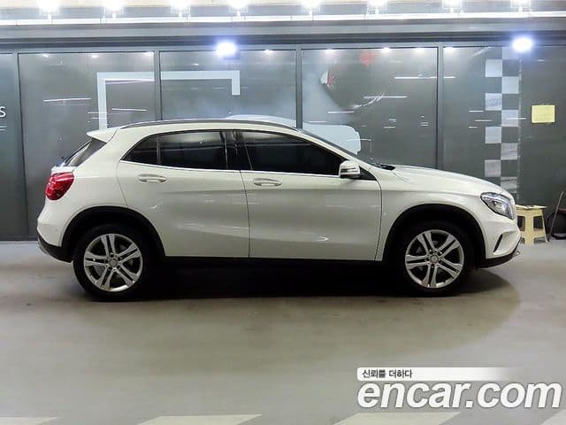 Mercedes-Benz GLA-класс X156 GLA200 d, 2017 3