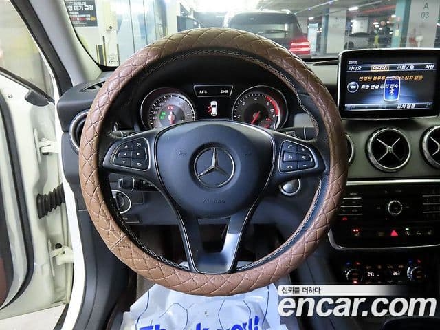 Mercedes-Benz GLA-класс X156 GLA200 d, 2017 8