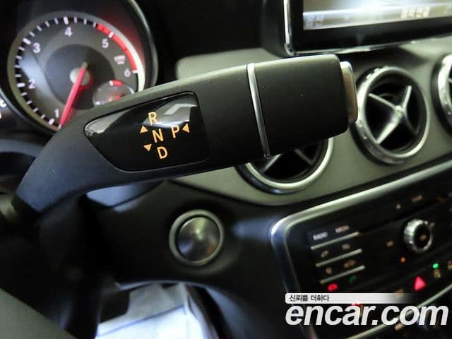 Mercedes-Benz GLA-класс X156 GLA200 d, 2017 12