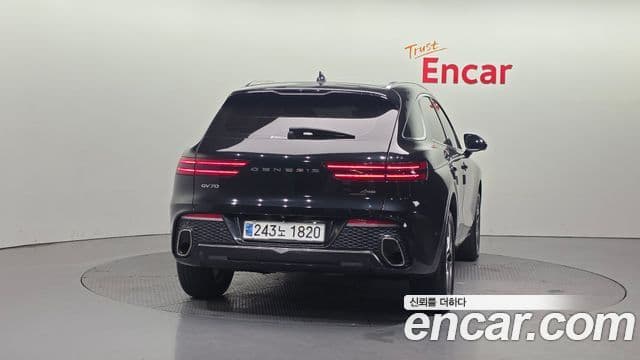 Genesis GV70, 2021 4