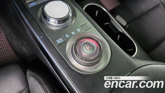 Genesis GV70, 2021 9