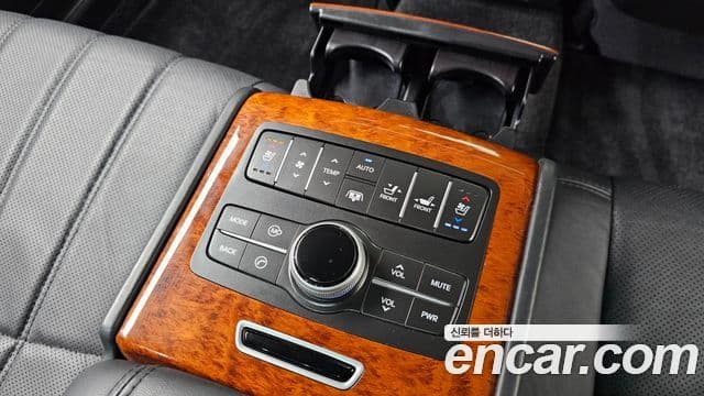 Hyundai Equus(новый кузов / новое поколение) Prestige, 2012 17