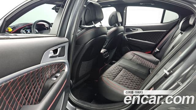 Genesis G70 Prestige, 2019 11