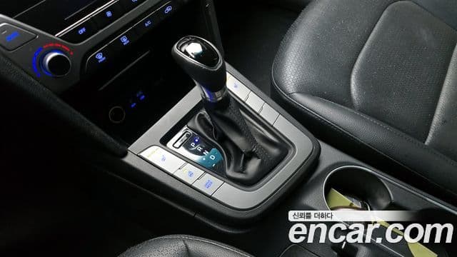 Hyundai Avante AD Special, 2017 9