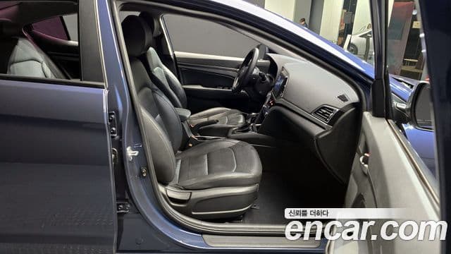 Hyundai Avante AD Special, 2017 10