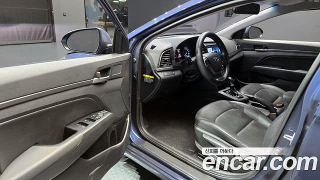 Hyundai Avante AD Special, 2017 11