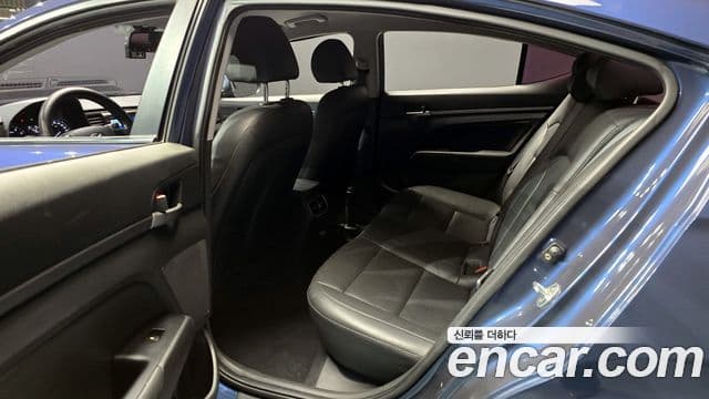 Hyundai Avante AD Special, 2017 13