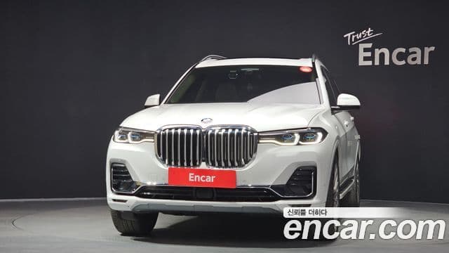 BMW X7 (G07) xDrive 40i Design Pure Excellence 6인승, 2021 3