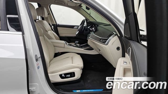 BMW X7 (G07) xDrive 40i Design Pure Excellence 6인승, 2021 11