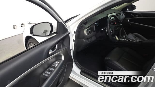 Genesis The / новый New G70, 2022 12