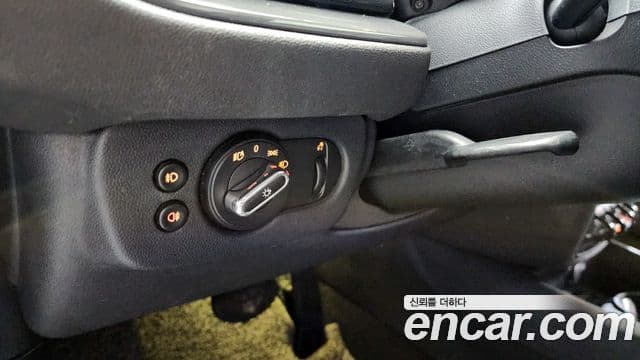 Mini Cooper D 클럽맨 2세대, 2019 16