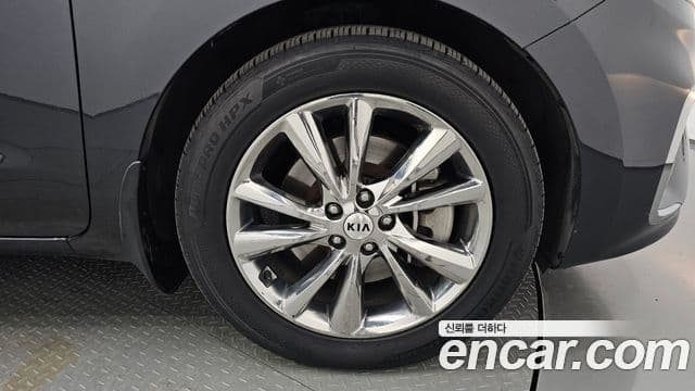 Kia The / новый New Carnival Prestige, 2019 все фото