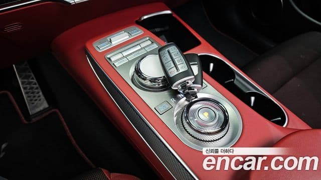 Genesis GV70, 2022 9