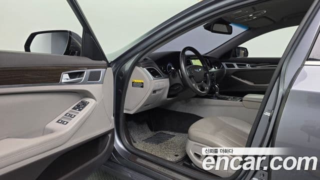 Hyundai Genesis DH Modern, 2016 11