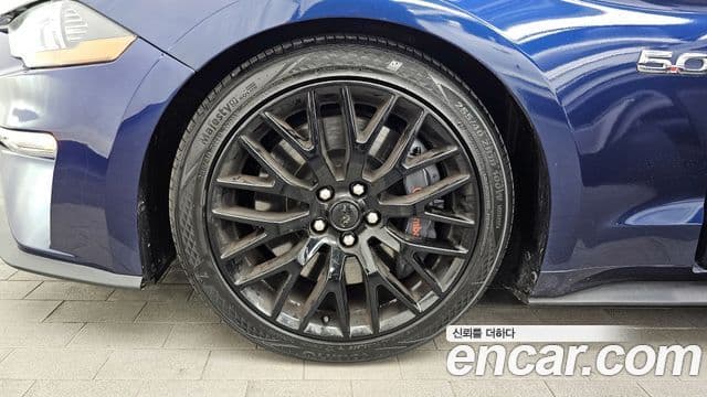 Ford Mustang GT кабриолет, 2020 все фото