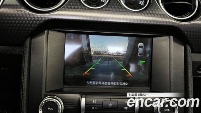 Ford Mustang GT кабриолет, 2020 15