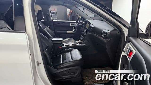 Ford Explorer 6세대, 2021 10