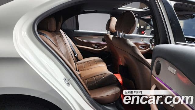 Mercedes-Benz E-класс W213 Avantgarde, 2020 12