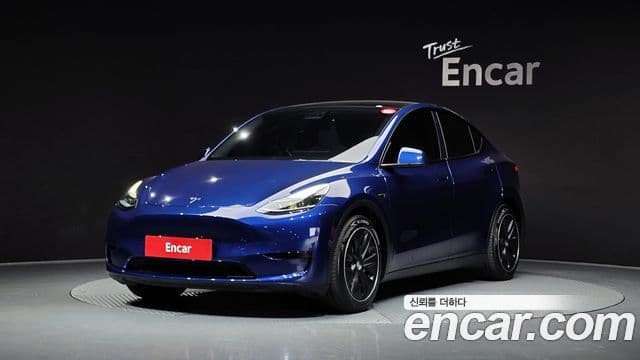 Tesla модель Y, 2024 1