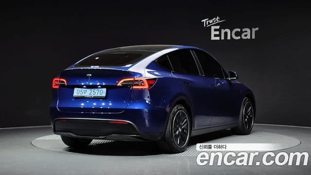 Tesla модель Y, 2024 2