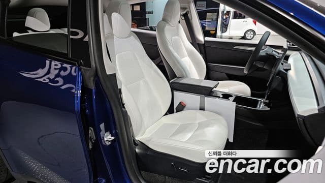 Tesla модель Y, 2024 10