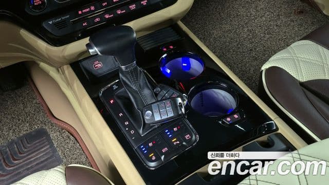 Kia All New Carnival Noblesse, 2018 9