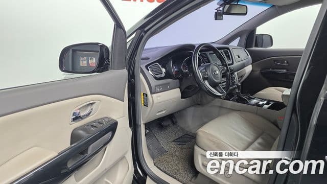 Kia All New Carnival Prestige, 2018 10