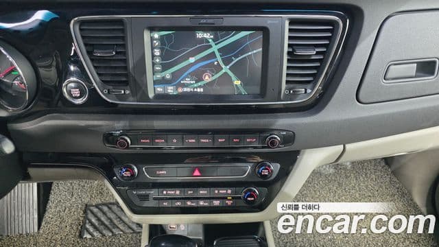 Kia All New Carnival Prestige, 2018 14