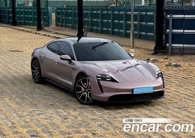 Porsche 타이칸 базовый, 2022 4