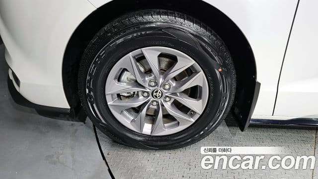 Toyota Sienna 4세대, 2024 все фото