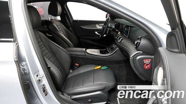 Mercedes-Benz E-класс W213 AMG Line, 2023 11