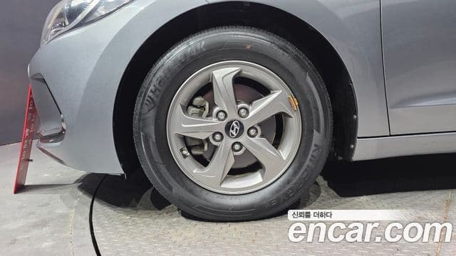 Hyundai Avante AD 1.6 GDI Smart, 2017 все фото