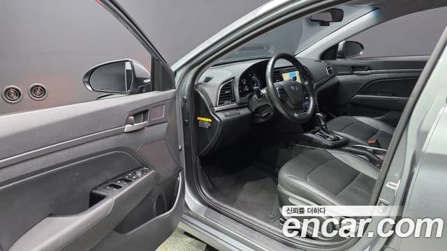 Hyundai Avante AD 1.6 GDI Smart, 2017 10