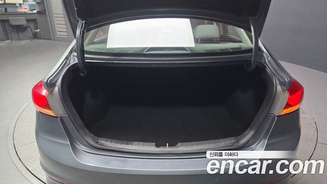 Hyundai Avante AD 1.6 GDI Smart, 2017 20