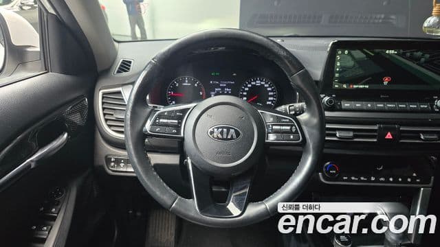 Kia Seltos Signature, 2022 13