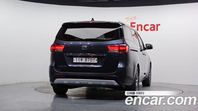 Kia All New Carnival Luxury, 2016 4