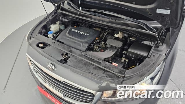 Kia All New Carnival Luxury, 2016 6