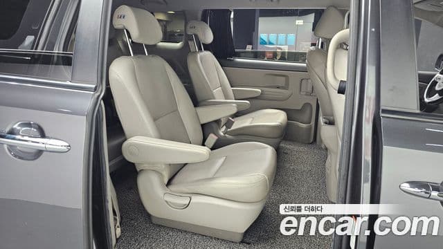 Kia All New Carnival Luxury, 2016 12