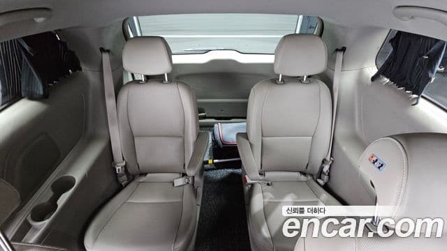 Kia All New Carnival Luxury, 2016 19