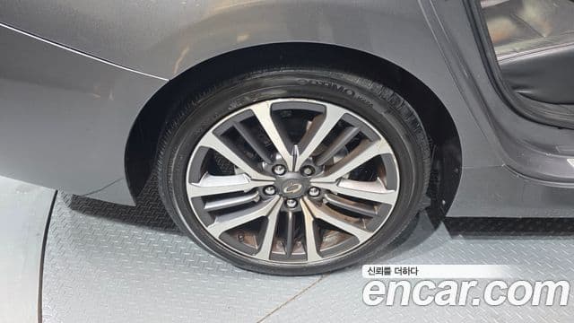 Renault Korea(Samsung) SM7 Nova LPLI 2.0 LPe для людей с инвалидностью, 2017 все фото