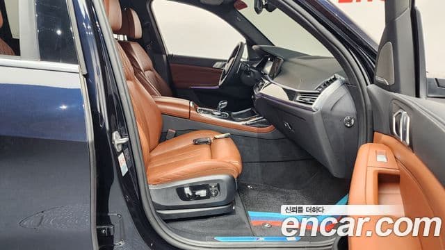 BMW X7 (G07) xDrive 40d M Sport 6인승, 2022 11