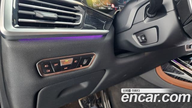 BMW X7 (G07) xDrive 40d M Sport 6인승, 2022 14