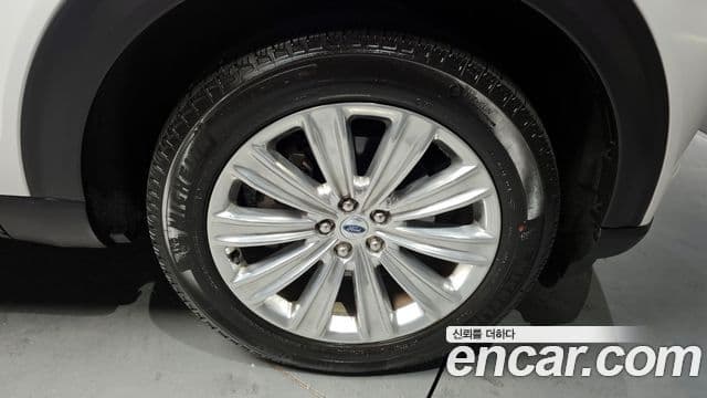 Ford Explorer 6세대 2.3 Limited 4WD, 2022 все фото