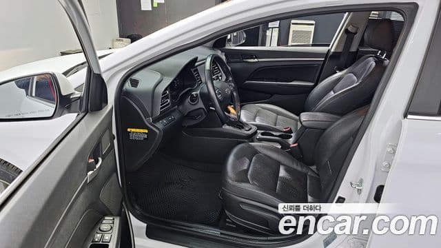 Hyundai The / новый New Avante AD Modern(для людей с инвалидностью), 2019 10