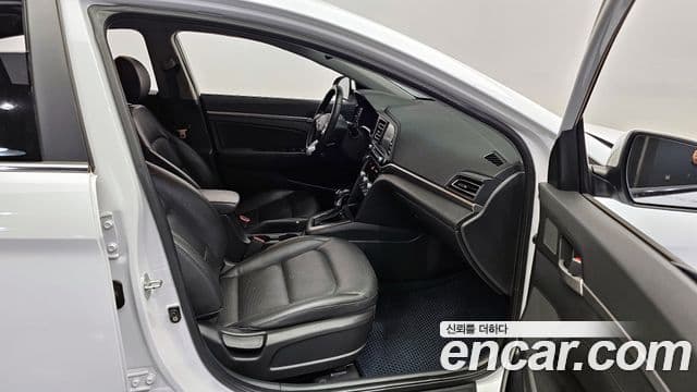 Hyundai The / новый New Avante AD Modern(для людей с инвалидностью), 2019 11