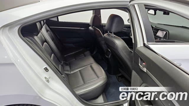 Hyundai The / новый New Avante AD Modern(для людей с инвалидностью), 2019 12