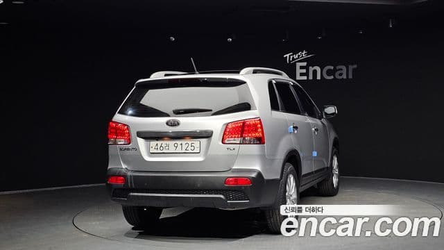 Kia Sorento R топовая версия, 2011 4