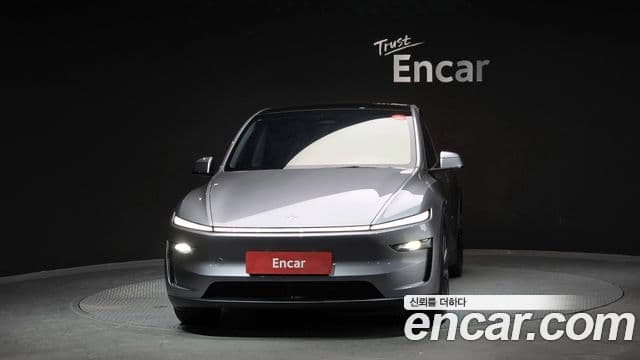 Tesla модель Y Long Range AWD, 2025 3