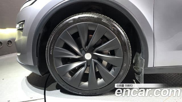 Tesla модель Y Long Range AWD, 2025 все фото