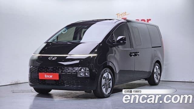 Hyundai Staria Modern, 2024 1